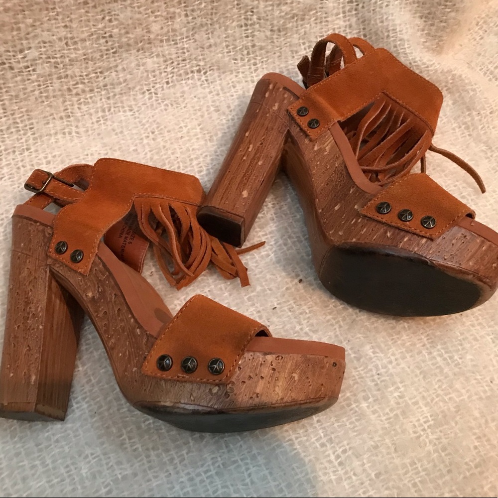 Bohemian platform heels with cute fringe straps